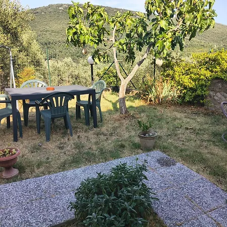 Alojamento de Acomodação e Pequeno-almoço Al Borgo Corciano