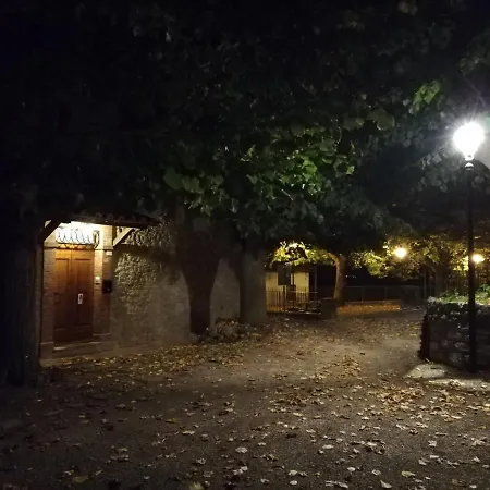 Al Borgo Alojamento de Acomodação e Pequeno-almoço 4*